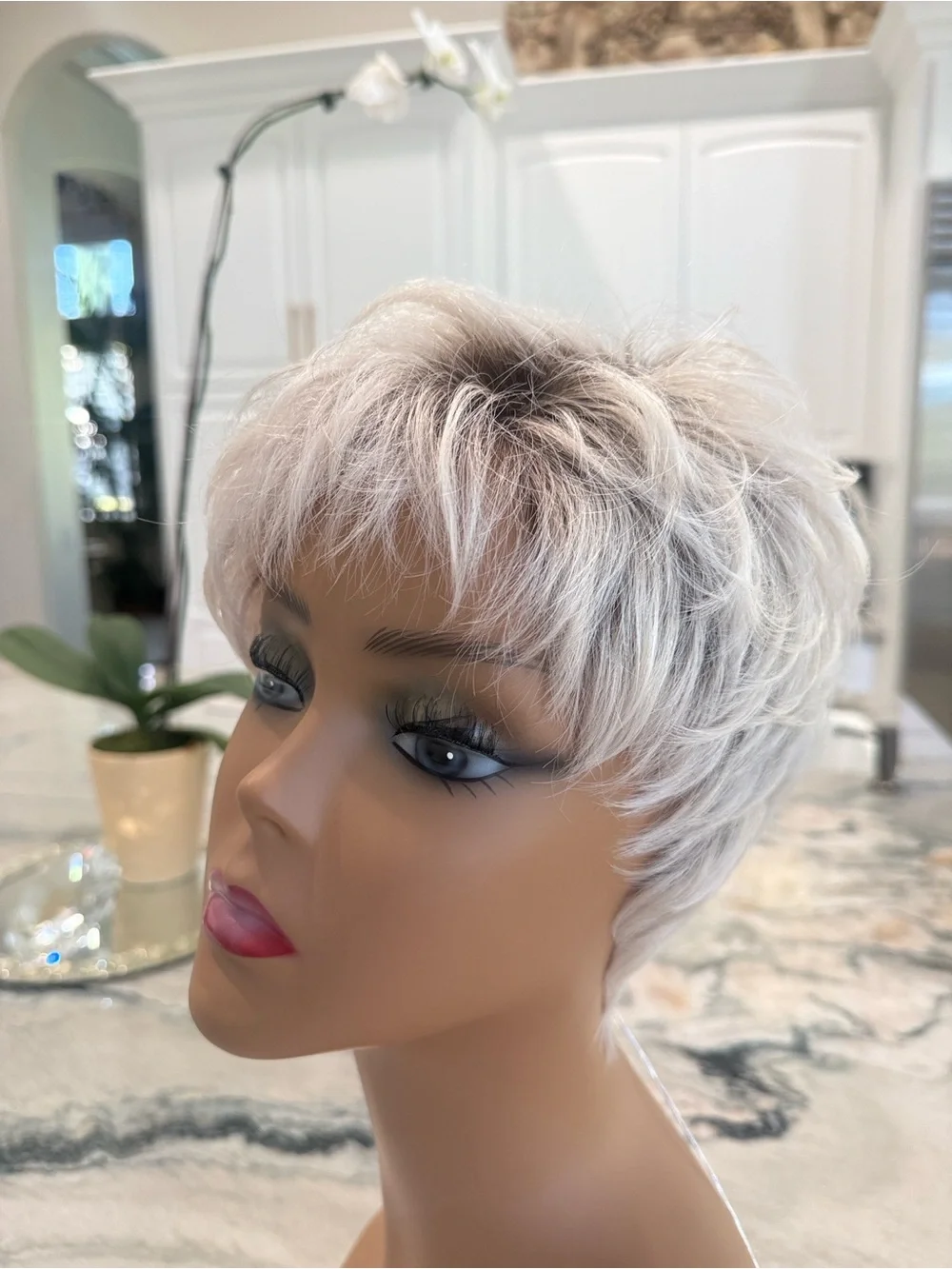 Yoko by Ellen Wille platinum Rooted lace front